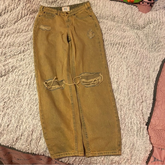 BDG Yellow/Brown Distressed Jeans - Picture 10 of 15